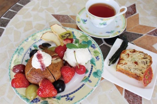 ♥おうちカフェ冷凍便(ベーグル、ジェラート、ドライフルーツ、ケークサレ各2個・冷凍フルーツ付き）